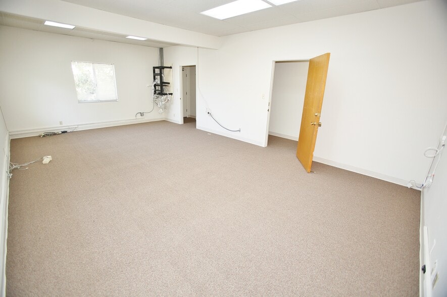 More Photos Of , Hayward Office For Sale