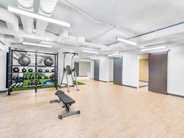 More Photos Of 250 Massachusetts Ave NW, Washington Office For Lease