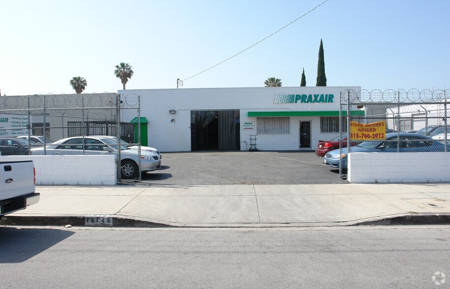 More Photos Of 16146 Leadwell St, Van Nuys Warehouse For Lease