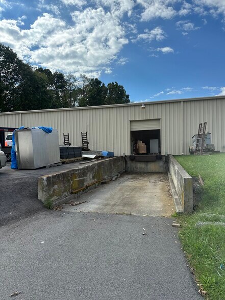 More Photos Of 875 Park St, Christiansburg Warehouse For Sale