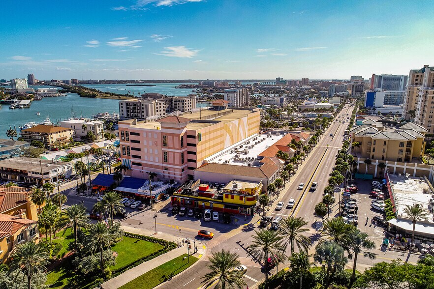 More Photos Of 483 Mandalay Ave, Clearwater Beach Storefront For Sale