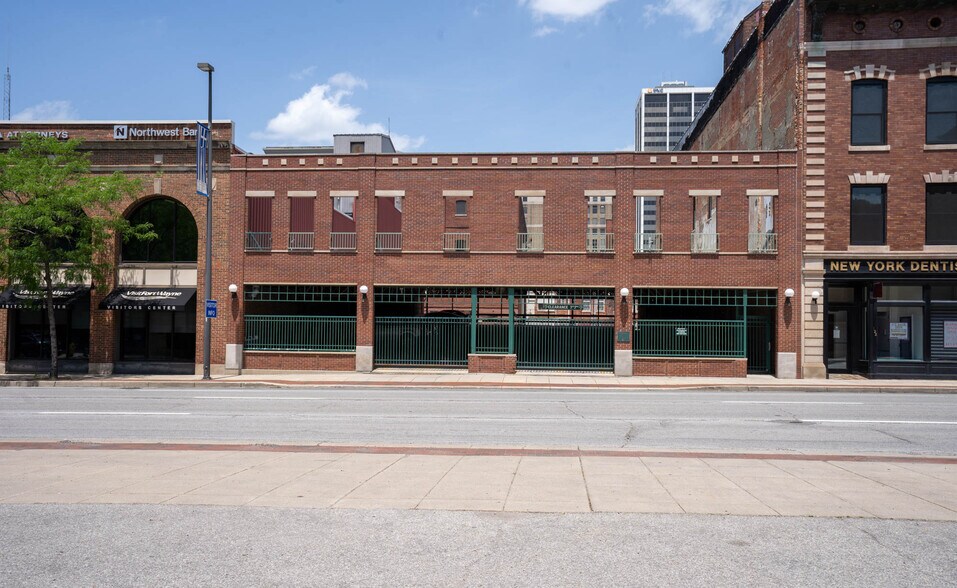 More Photos Of 919 S Harrison St, Fort Wayne Office For Lease