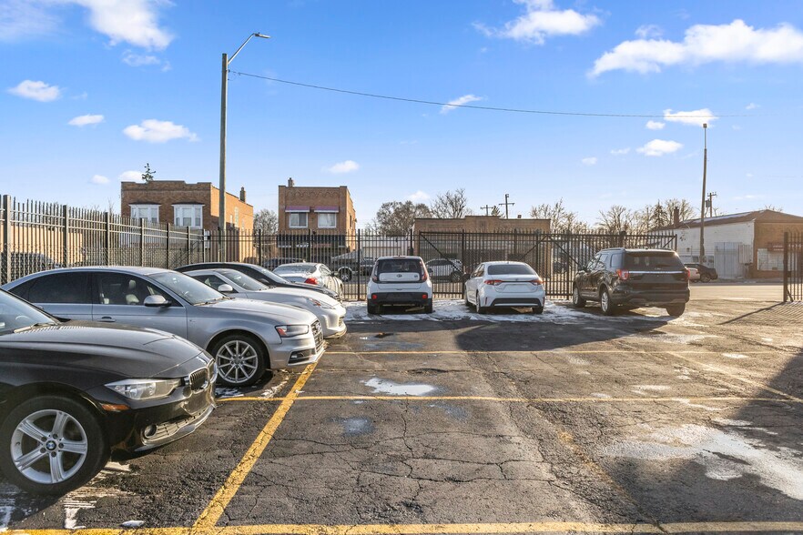 More Photos Of 19420 W Warren Ave, Detroit Auto Dealership For Sale