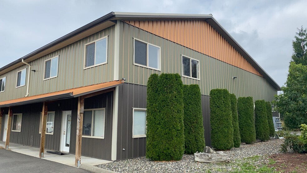 More Photos Of 2693 Delta Ring Rd, Ferndale Warehouse For Lease