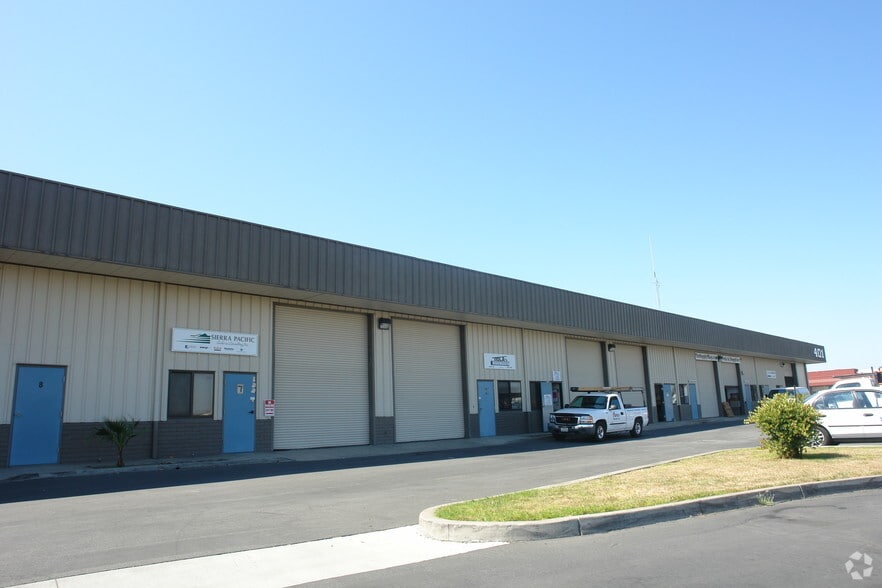 More Photos Of 401 Victor Way, Salinas Warehouse For Lease
