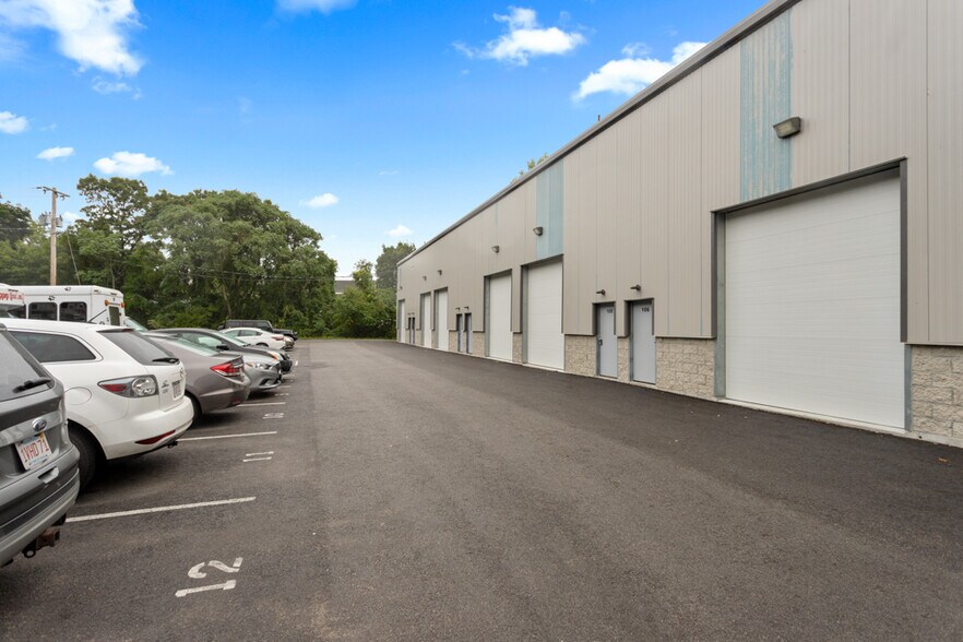 More Photos Of 907 North St, Randolph Light Distribution For Lease