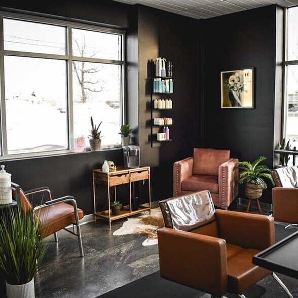 More Photos Of 385 Crossing Dr, Lafayette Unknown For Lease