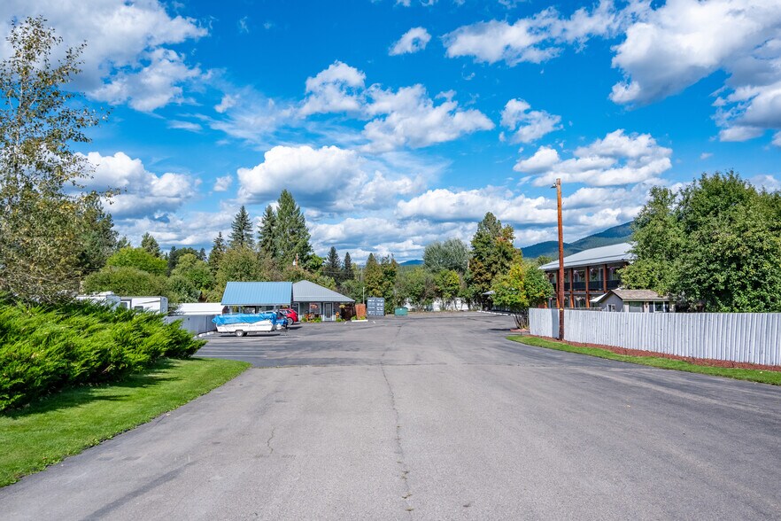 More Photos Of 31901 US Highway 2, Libby Hotel For Sale