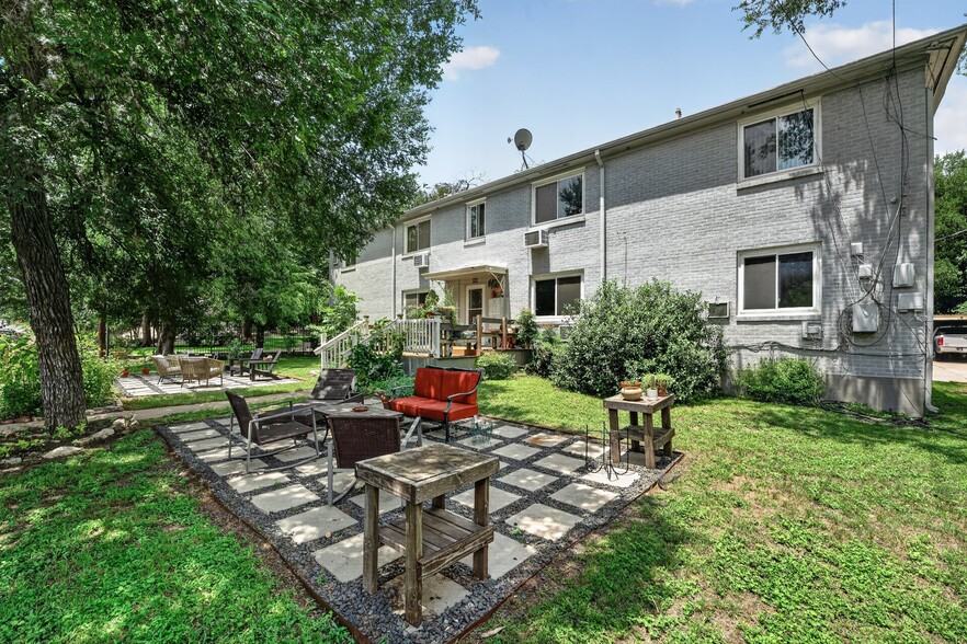 More Photos Of 1518 Parkway, Austin Multifamily For Sale