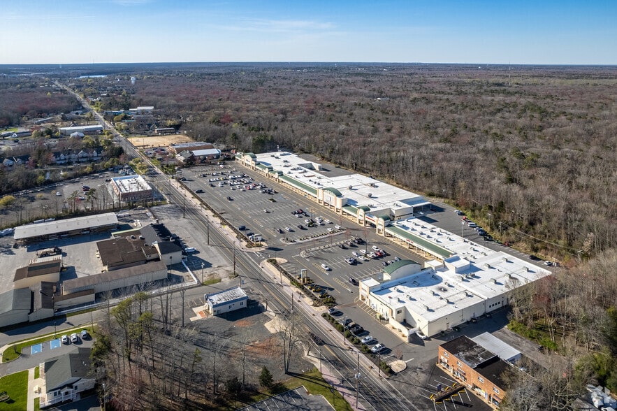 More Photos Of 712 E Bay Ave, Manahawkin Unknown For Lease