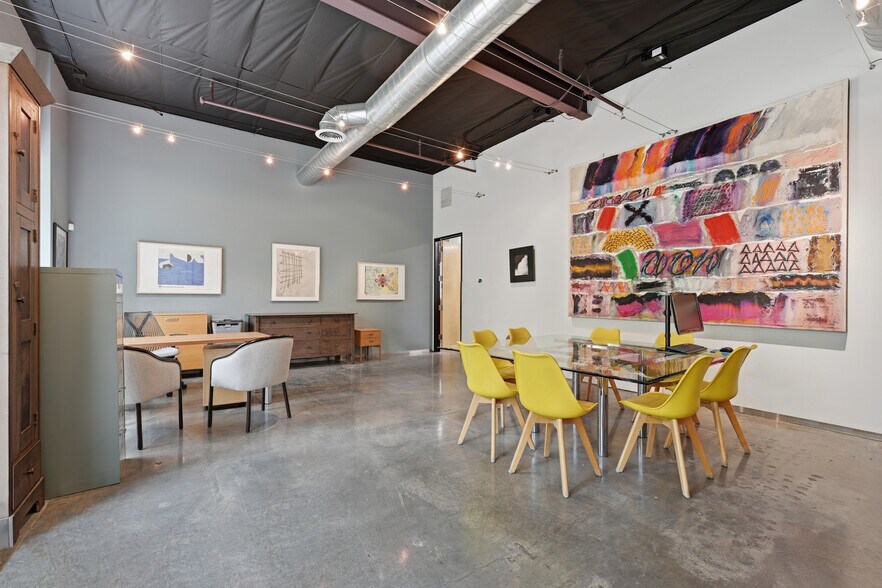 More Photos Of 8495 Redwood Creek Ln, San Diego Manufacturing For Sale
