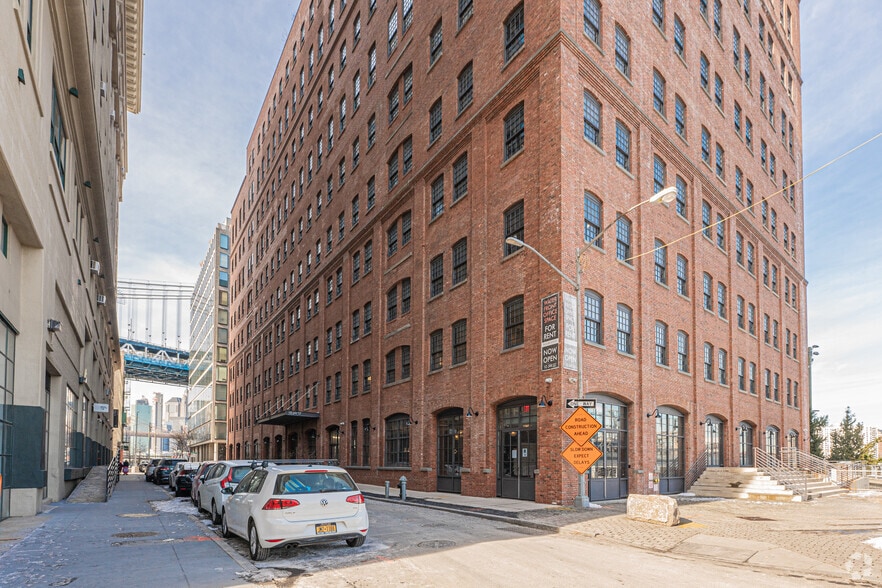 More Photos Of 10 Jay St, Brooklyn Office For Lease