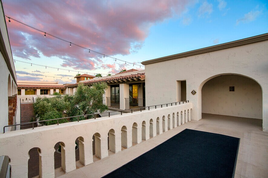 More Photos Of 11000 N Scottsdale Rd, Scottsdale Medical For Lease