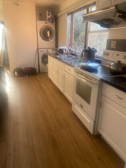 More Photos Of 1455 Monterey Pass Rd, Monterey Park Office Residential For Lease