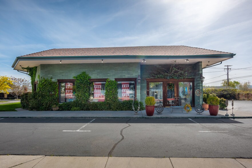 More Photos Of 700 S Wells Ave, Reno Fast Food For Lease