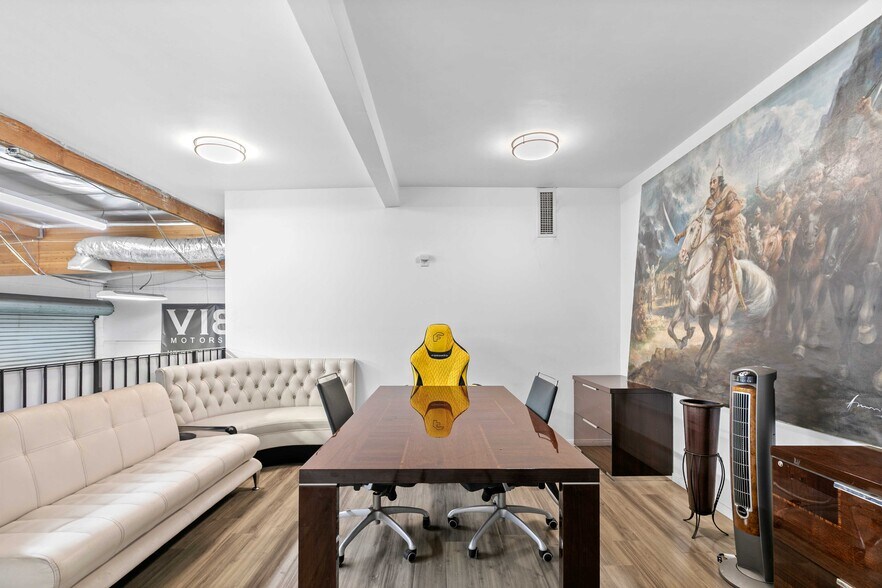 More Photos Of 3133 W Burbank Blvd, Burbank Coworking Space