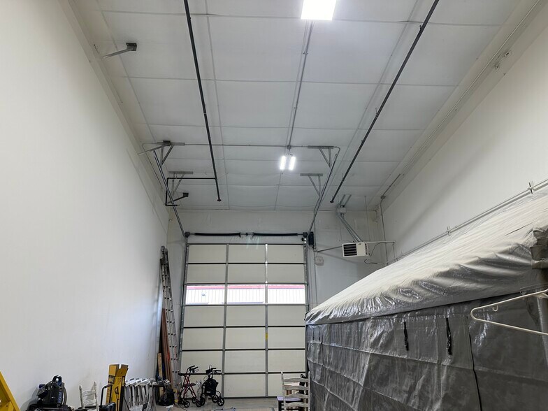 More Photos Of 2799 E Bakerview Rd, Bellingham Light Distribution For Lease