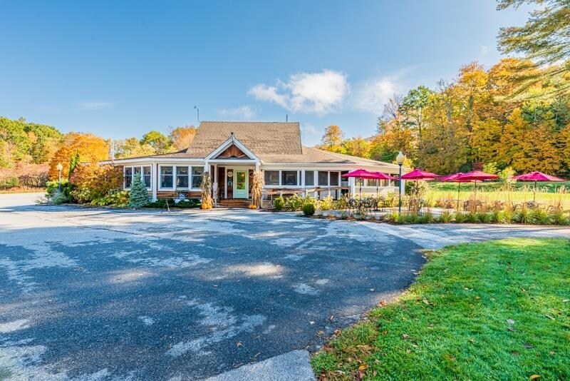 More Photos Of 1568 Depot St, Manchester Center Restaurant For Sale