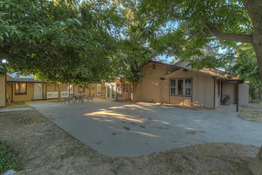 More Photos Of 56460 US Highway 371, Anza Office For Sale