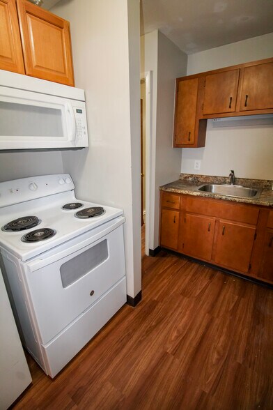 More Photos Of 624 Cleveland Rd E, Huron Apartments For Sale