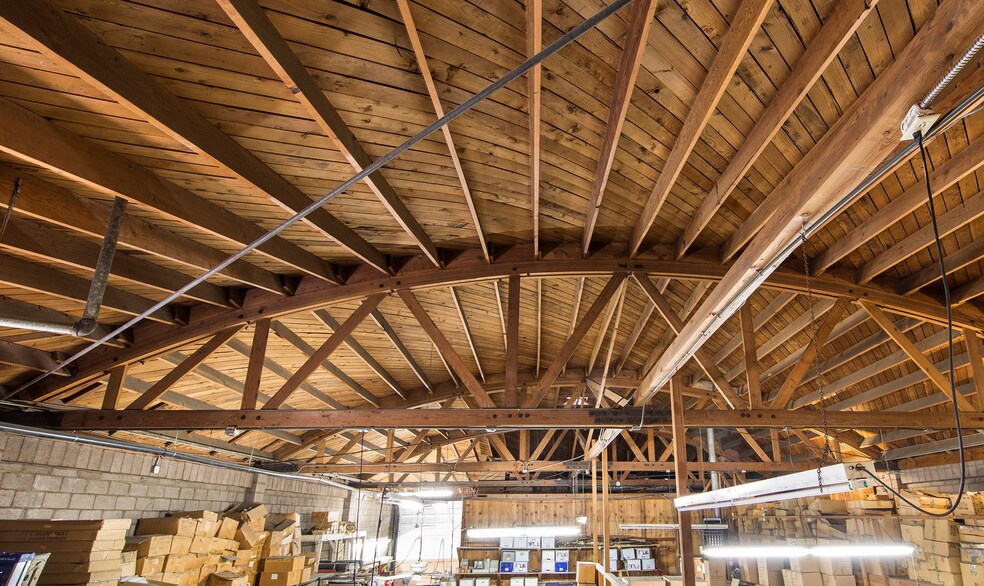 More Photos Of 3116 S Hill St, Los Angeles Warehouse For Lease