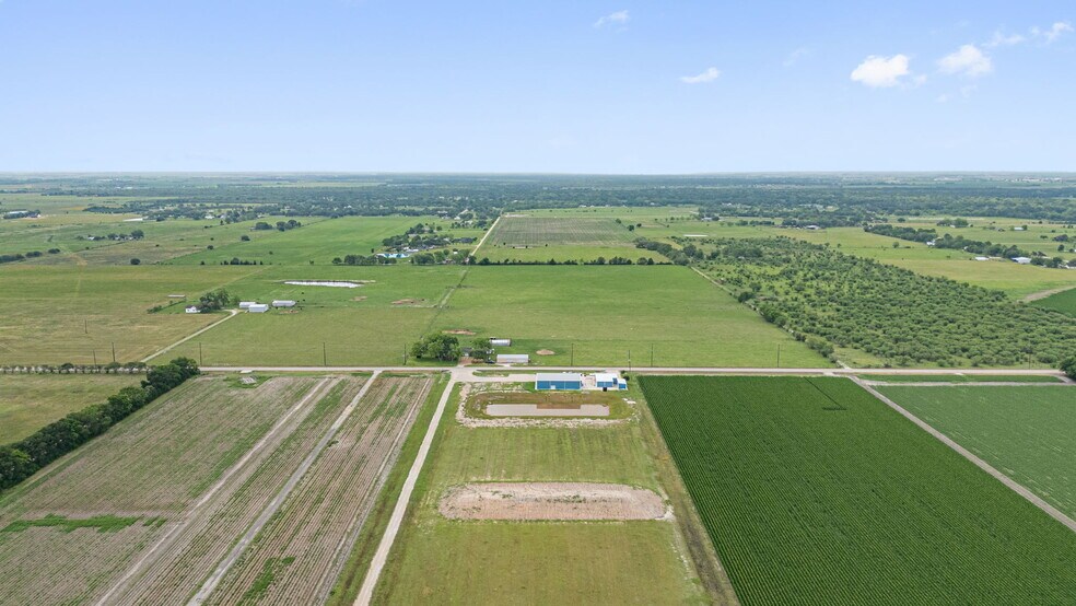 More Photos Of 15002 Bj Dusek Rd, Wallis Flex For Sale