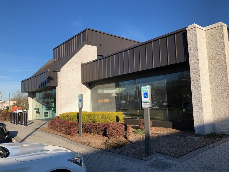 More Photos Of 1821 Richmond Ave, Staten Island Restaurant For Lease