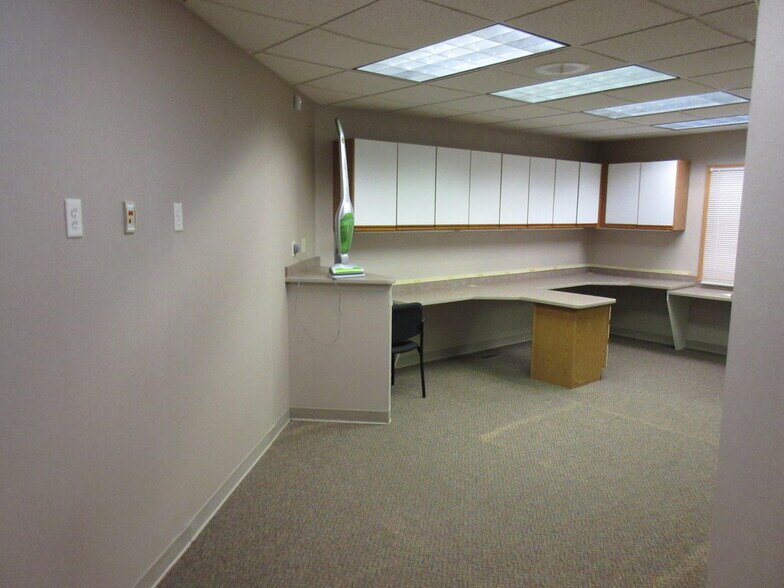 More Photos Of 1787 Wagner Ave, Muskegon Medical For Sale