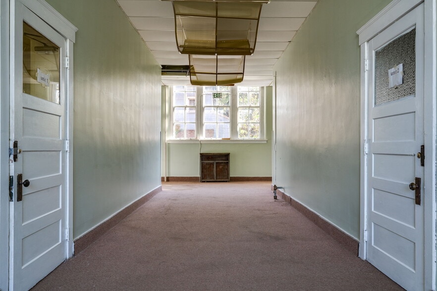 More Photos Of 408 N Conover St, Dayton Schools For Sale