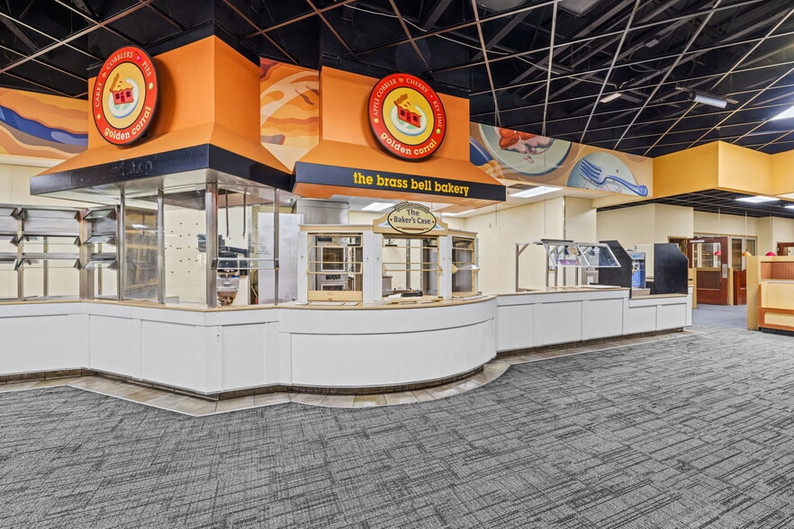 More Photos Of 4940 Watt Ave, North Highlands Restaurant For Sale