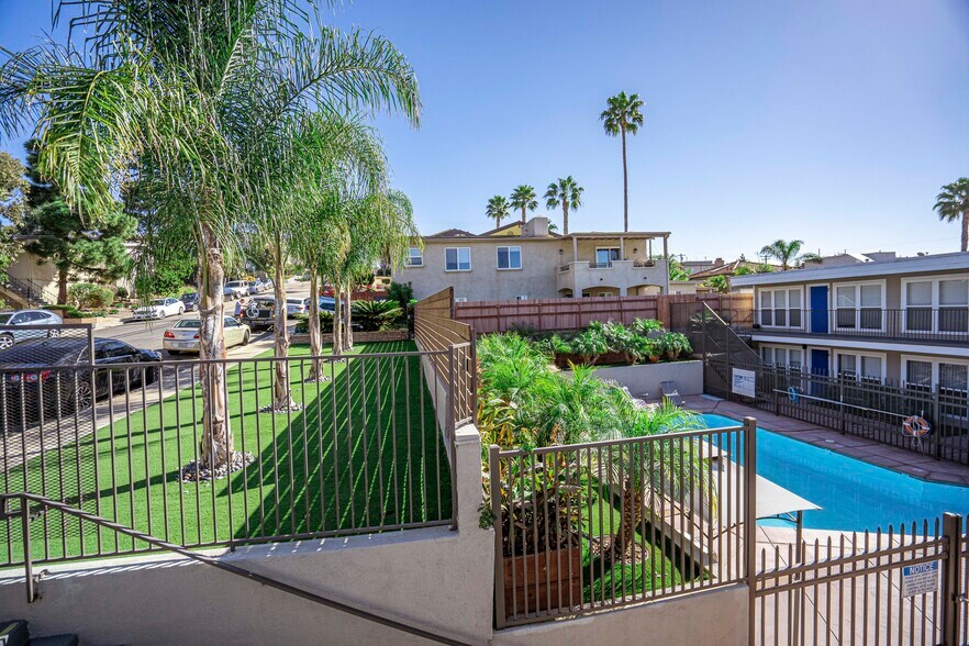 More Photos Of 5747 Lauretta St, San Diego Apartments For Sale