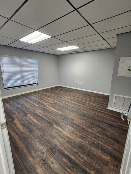 More Photos Of 102 Columbia Dr, Cape Canaveral Office Residential For Sale