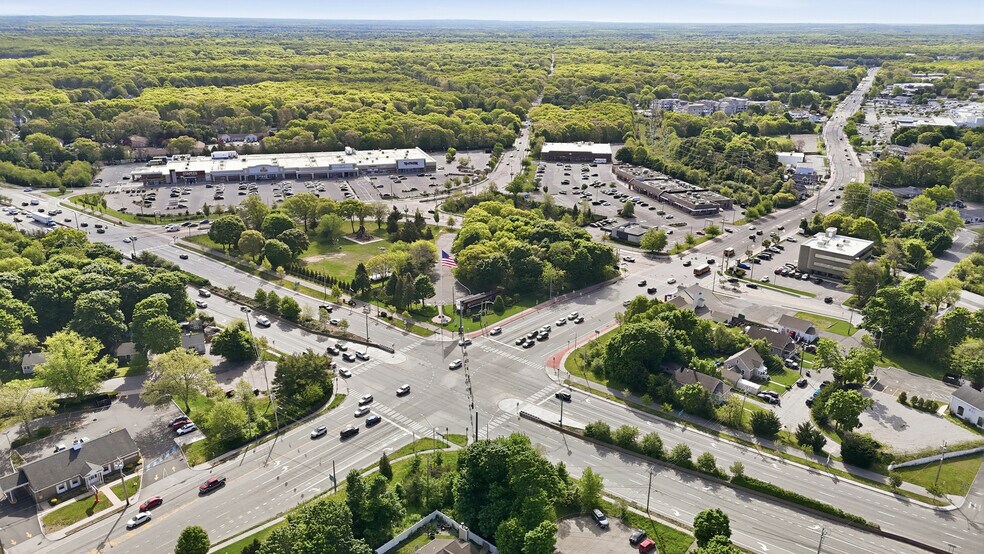 More Photos Of 1002-1004 New York 112, Port Jefferson Station Freestanding For Sale