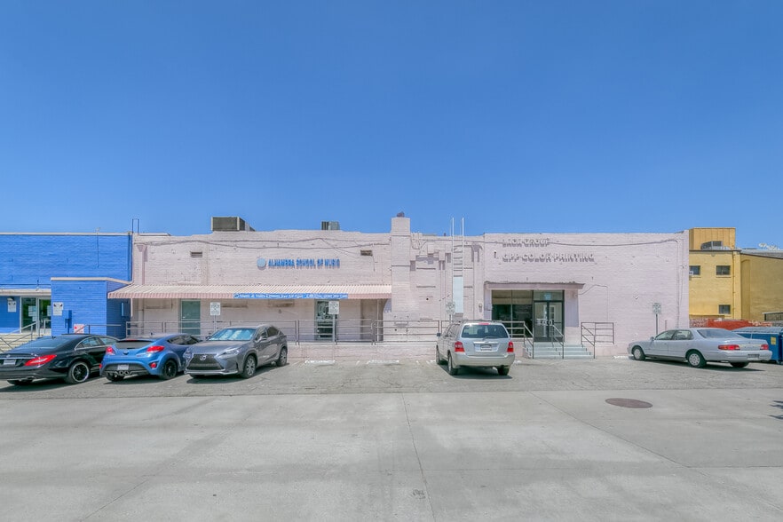 More Photos Of 222-238 E Main St, Alhambra Storefront For Lease