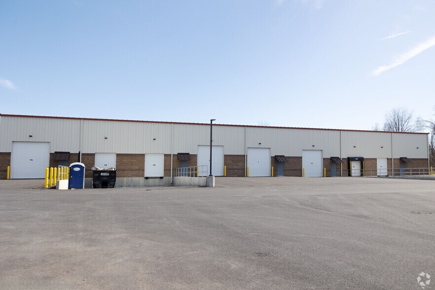 More Photos Of 2 Lear Jet Lane, Latham Light Manufacturing For Lease