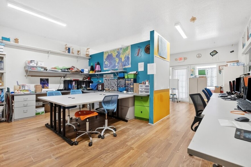 More Photos Of 123 W Rhode Island Ave, Orange City Storefront Retail Office For Sale