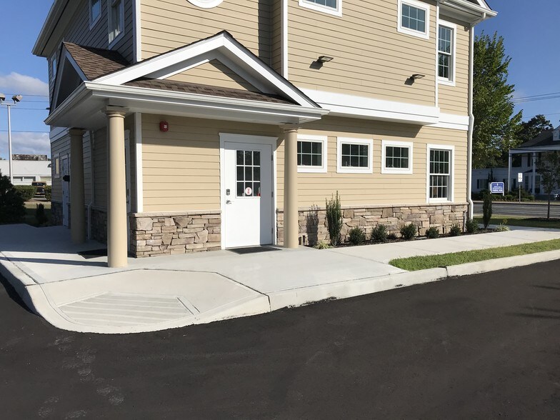 More Photos Of 590 Patchogue Rd, Port Jefferson Station Office For Sale