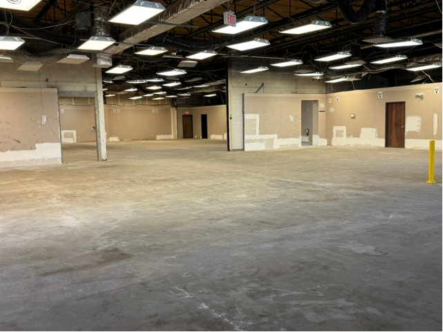 More Photos Of 5 Johnson Dr, Raritan Warehouse For Lease