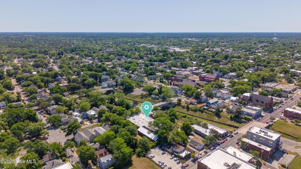 More Photos Of 711 S 5th Ave, Wilmington General Retail For Sale