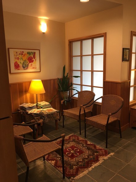 More Photos Of 166 Bunn Dr, Princeton Medical For Lease