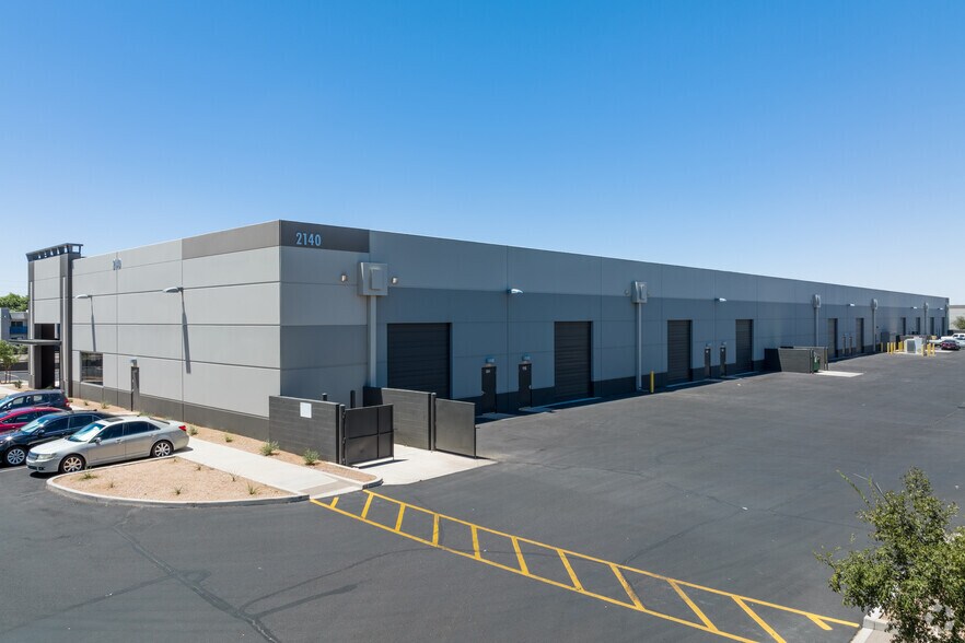 More Photos Of 2140 W Broadway Rd, Mesa Warehouse For Lease