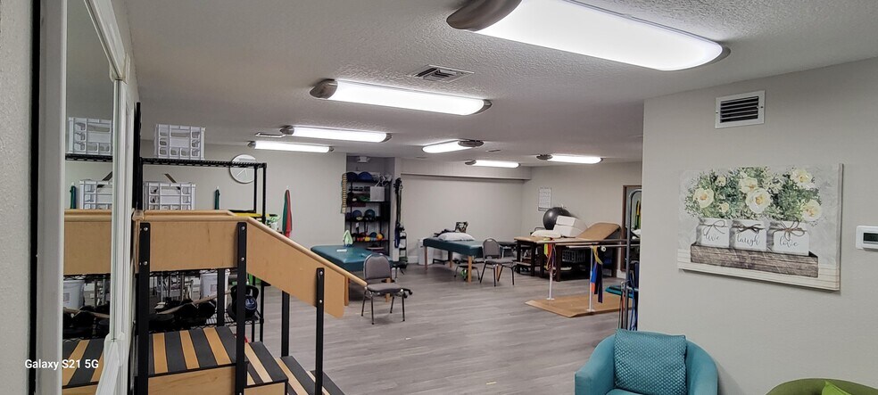 More Photos Of 1015 N Stone St, Deland Medical For Lease