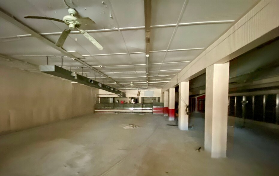 More Photos Of 202 Pine st, Pink Hill Flex For Sale