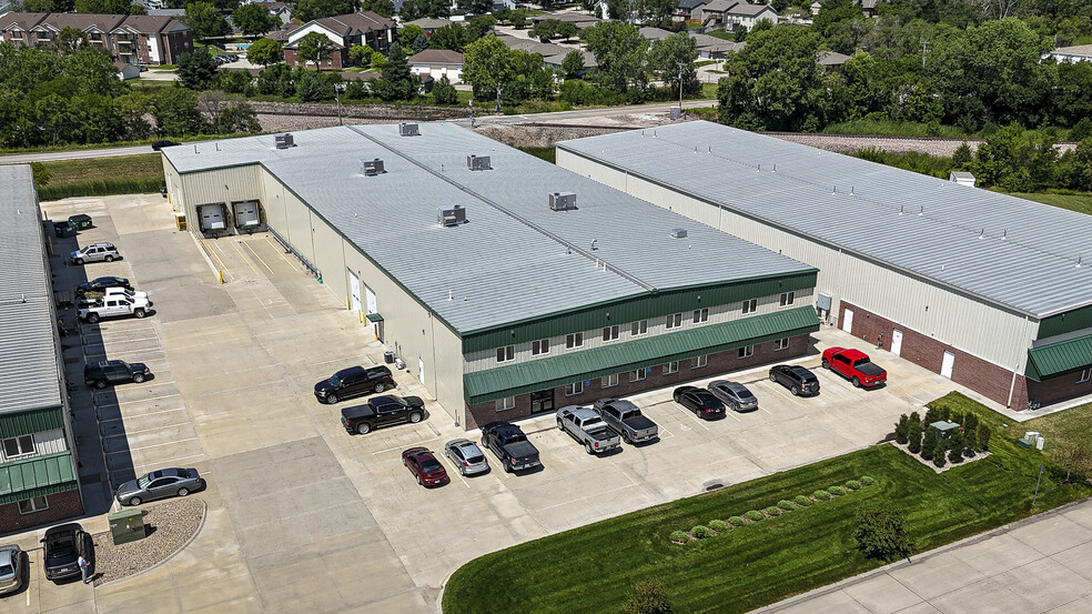 Primary Photo Of 1941 SW 6th St, Lincoln Warehouse For Sale