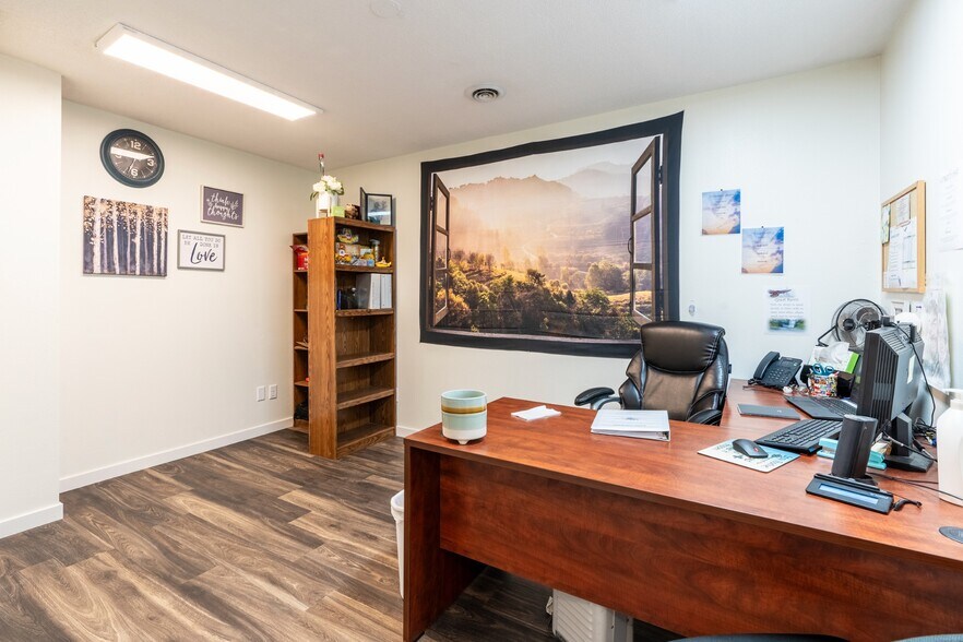 More Photos Of 112 N Chicago St, Hot Springs Light Distribution For Sale