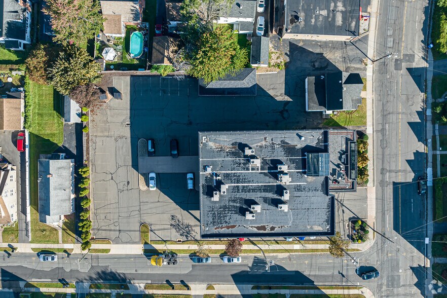 More Photos Of 67 Prospect Ave, West Hartford Medical For Lease