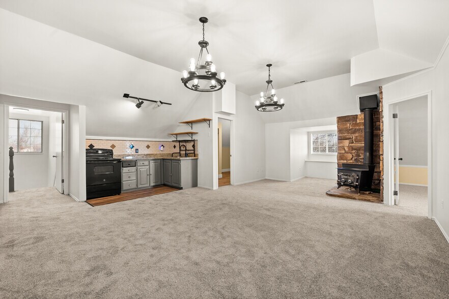 More Photos Of 1604 W 12600 S, Riverton Office For Lease