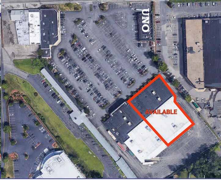 More Photos Of 84 Worcester Rd, Framingham Supermarket For Lease