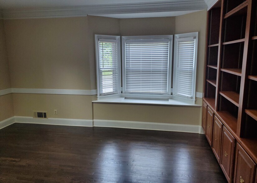 More Photos Of 2997 Johnson Ferry Rd, Marietta Office For Lease