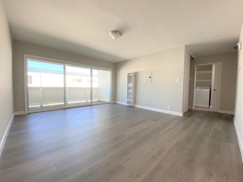 More Photos Of 631 Masonic Way, Belmont Apartments For Sale